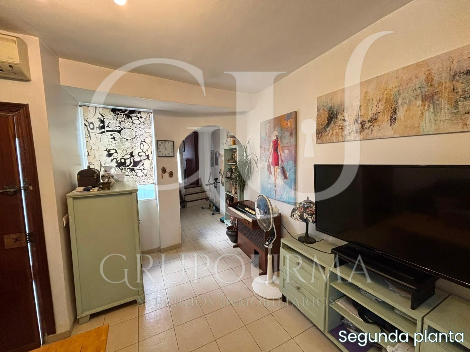 ¡ESTUPENDO CHALET EN EL CORAZON DE SEVILLA!