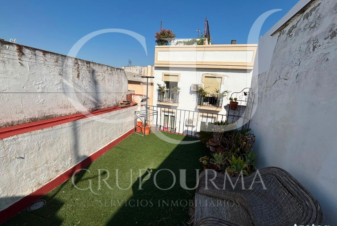 ¡ESTUPENDO CHALET EN EL CORAZON DE SEVILLA!