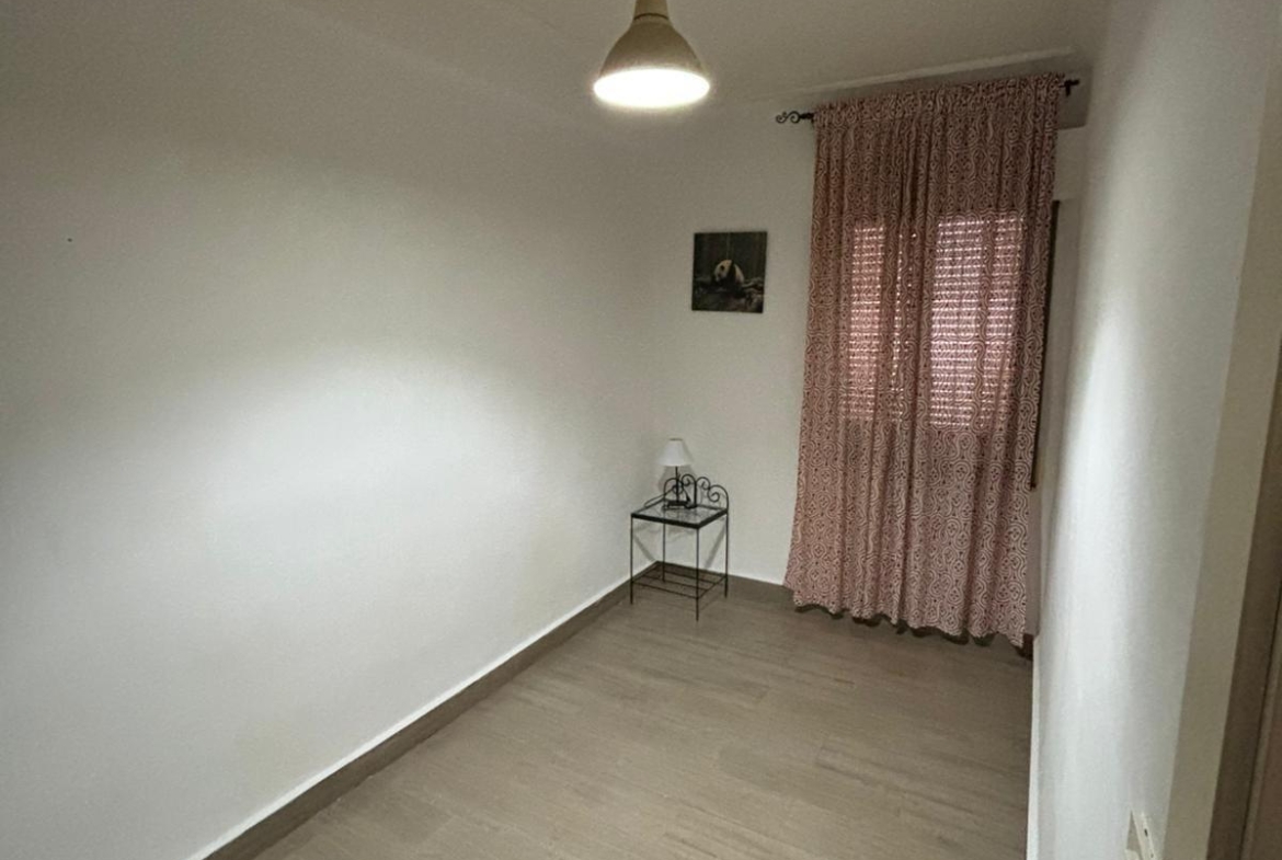 ¡ESTUPENDO PISO REFORMADO EN CALLE AGUAMARINA!