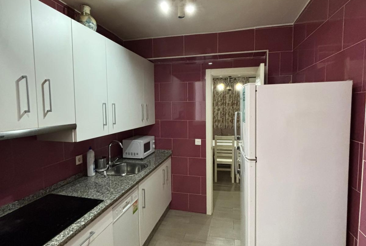 ¡ESTUPENDO PISO REFORMADO EN CALLE AGUAMARINA!