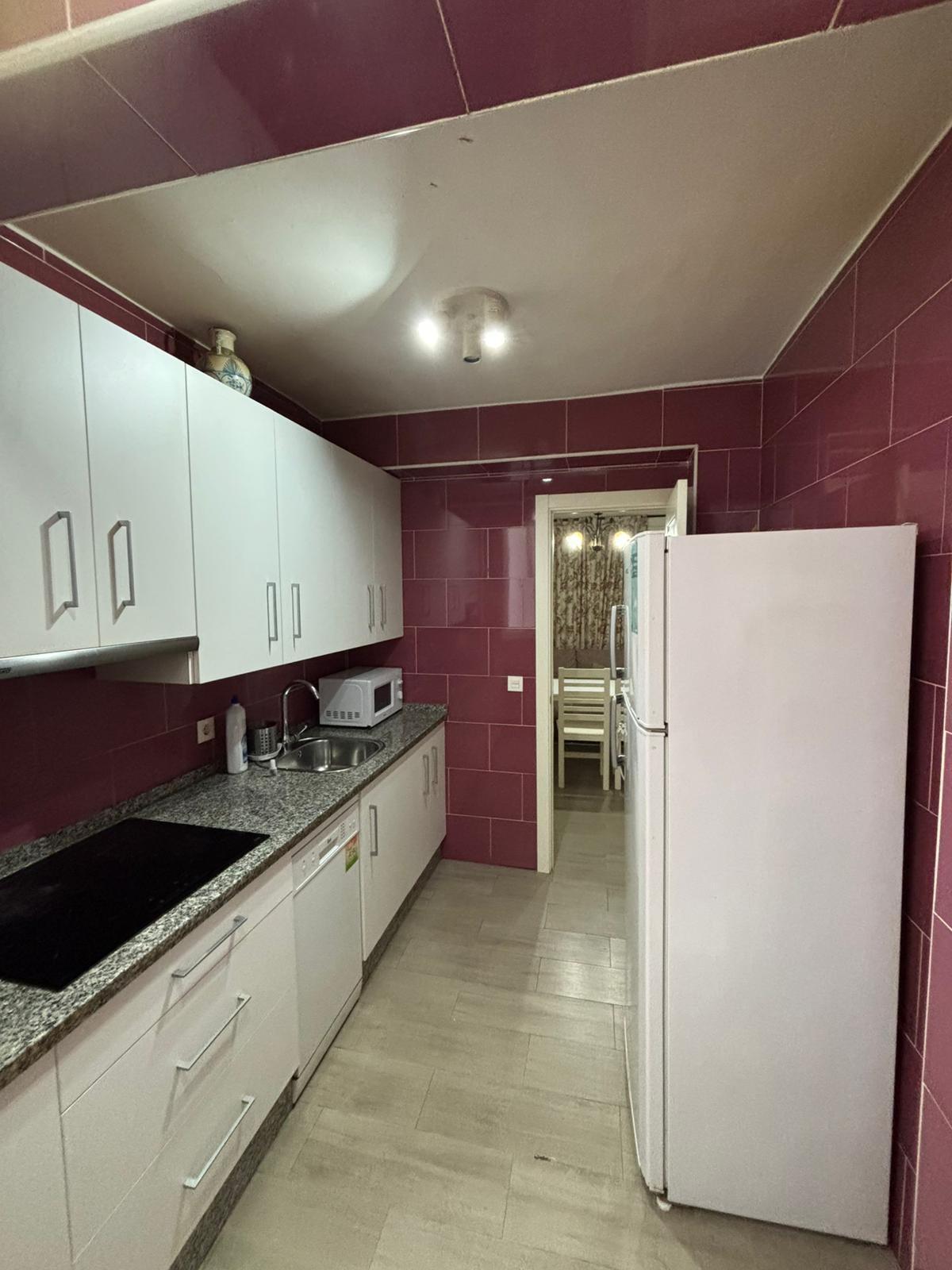 ¡ESTUPENDO PISO REFORMADO EN CALLE AGUAMARINA!