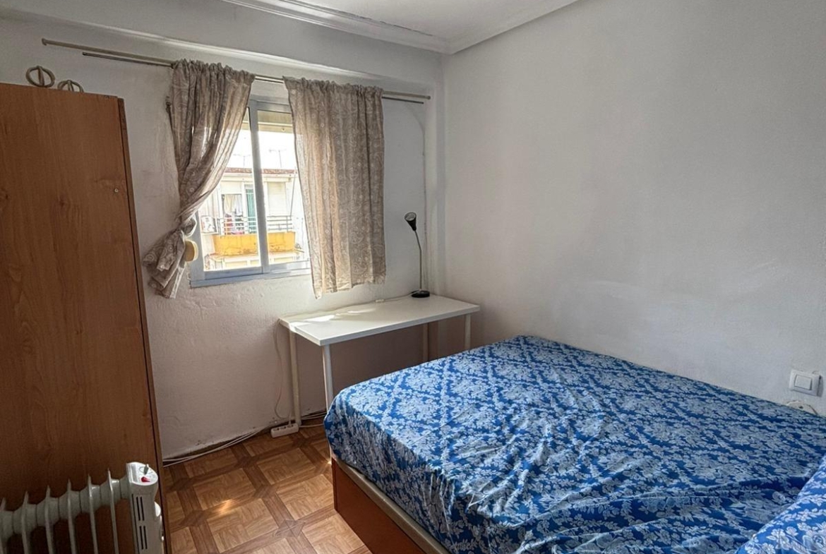 Piso en alquiler 53 m² 4 hab.
