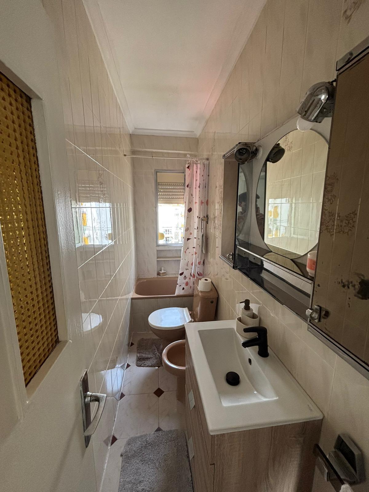 Piso en alquiler 53 m² 4 hab.