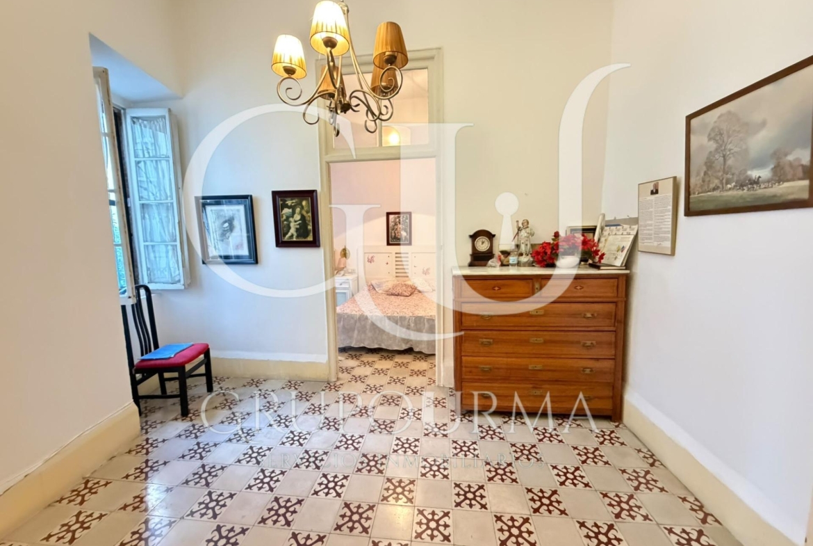 ESTUPENDO PISO EN PLENO CENTRO DE SEVILLA