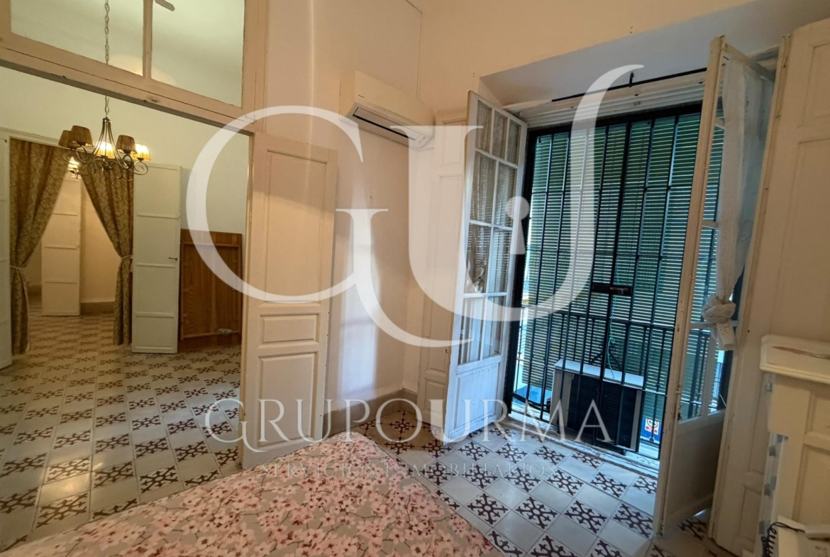 ESTUPENDO PISO EN PLENO CENTRO DE SEVILLA