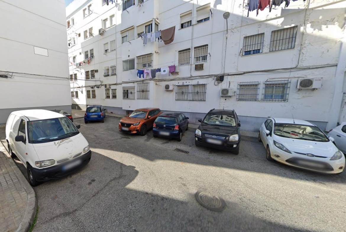 ESTUPENDO PISO EN BARRIADA VILLEGAS