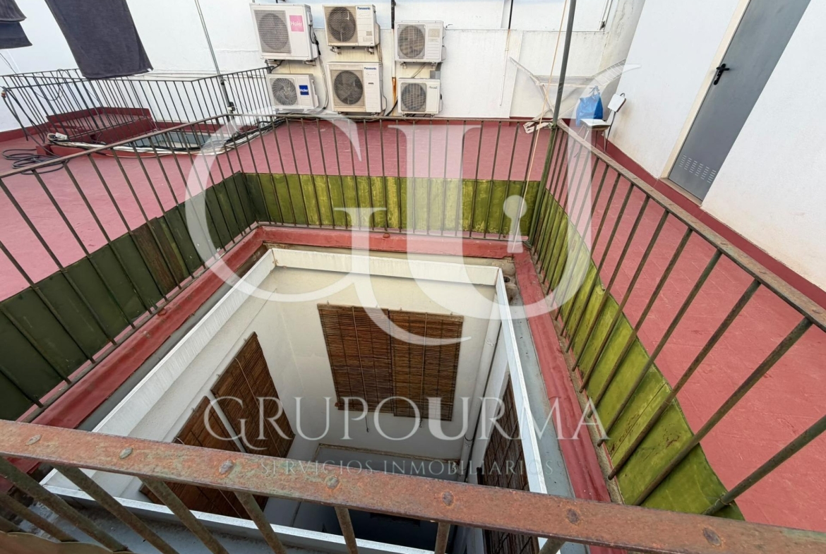 ESTUPENDO PISO EN PLENO CENTRO DE SEVILLA