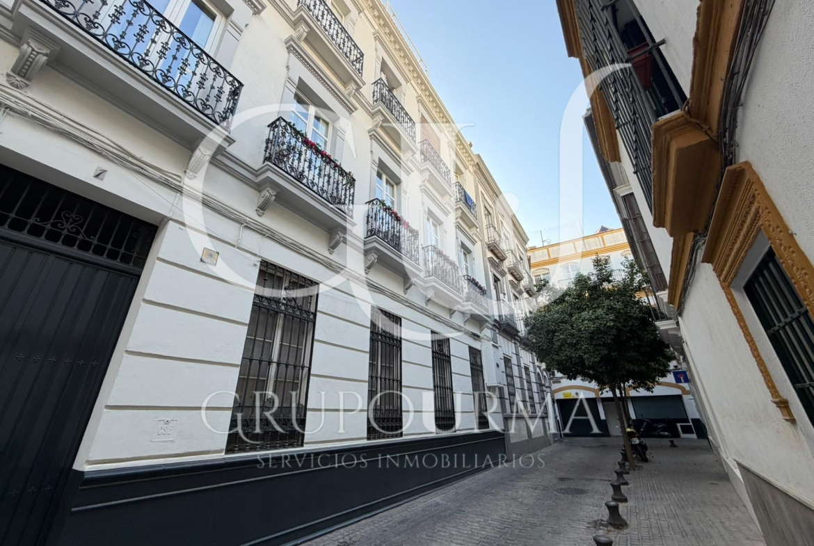 ESTUPENDO PISO EN PLENO CENTRO DE SEVILLA