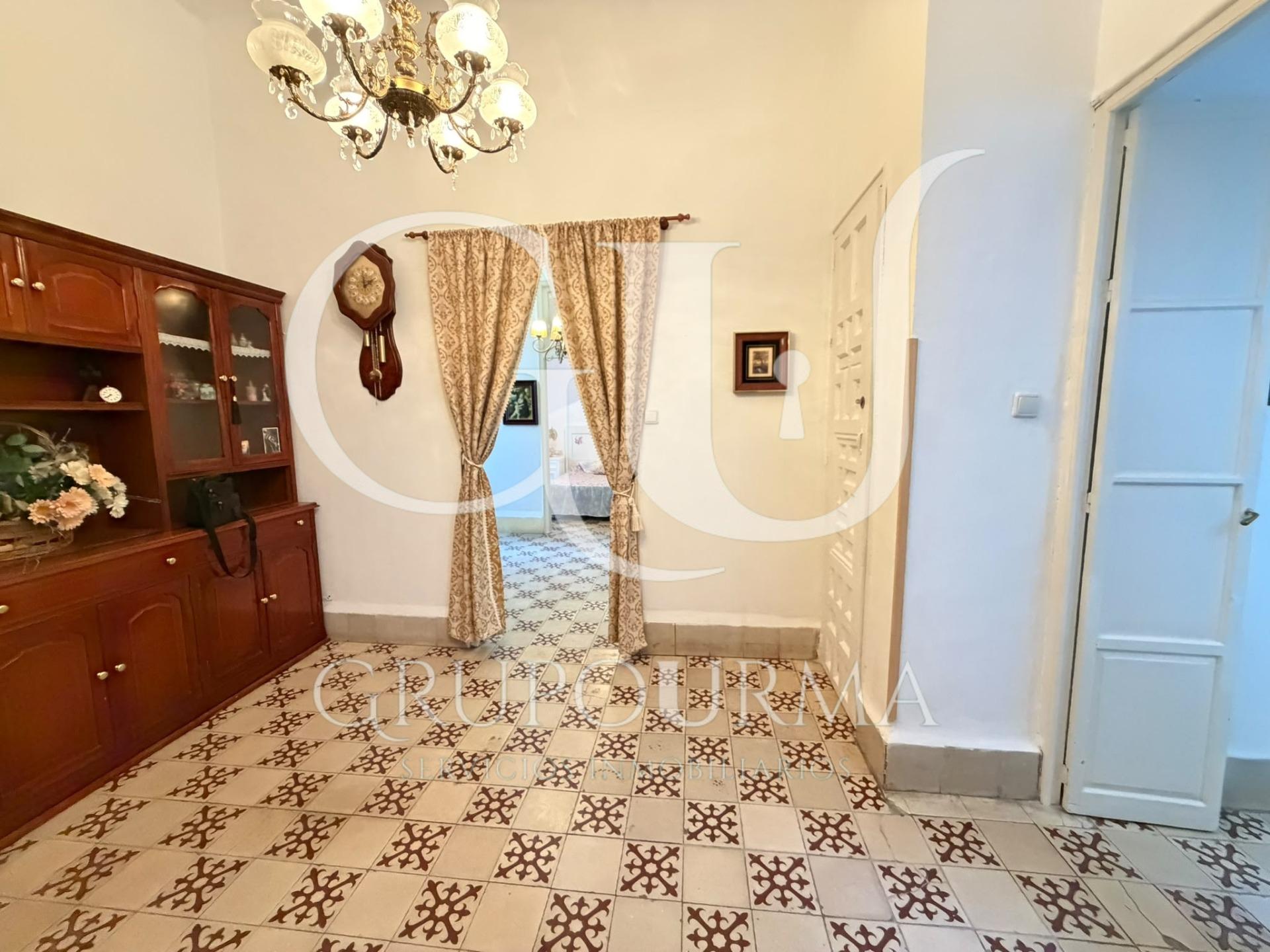 ESTUPENDO PISO EN PLENO CENTRO DE SEVILLA