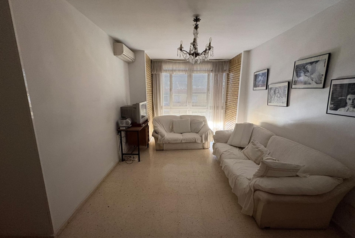 ¡¡ESTUPENDO PISO EN AVDA. MIRAFLORES!!