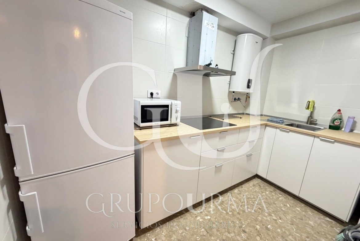 ¡ESTUPENDO PISO EN VENTA EN EL CORAZON DE TRIANA!
