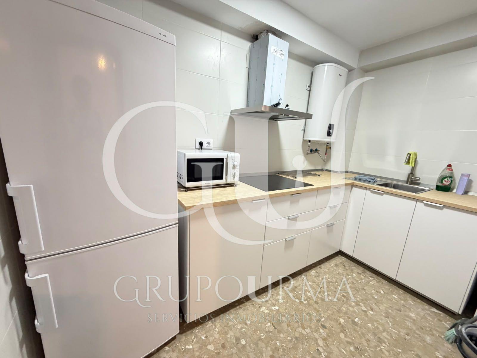 ¡ESTUPENDO PISO EN VENTA EN EL CORAZON DE TRIANA!