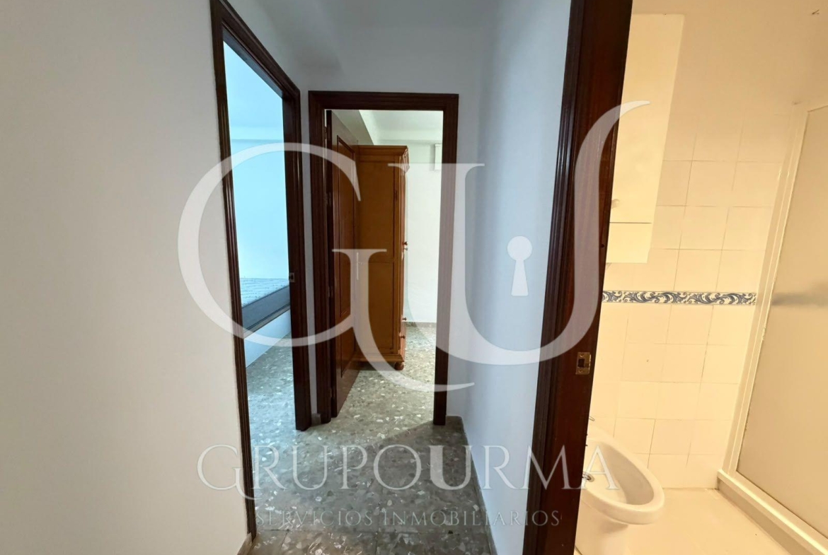 ¡ESTUPENDO PISO EN VENTA EN EL CORAZON DE TRIANA!