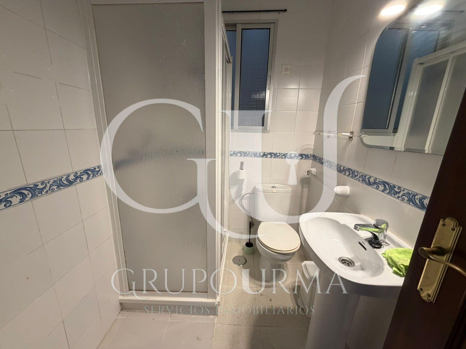 ¡ESTUPENDO PISO EN VENTA EN EL CORAZON DE TRIANA!