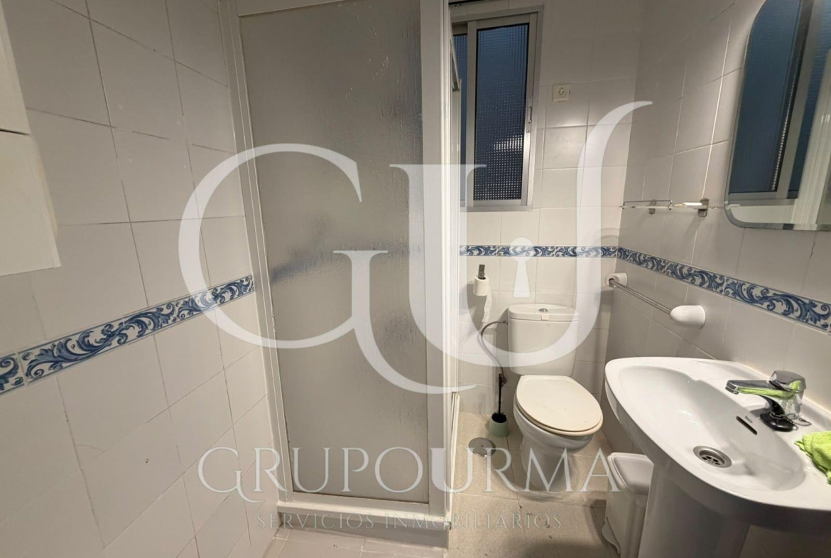 ¡ESTUPENDO PISO EN VENTA EN EL CORAZON DE TRIANA!