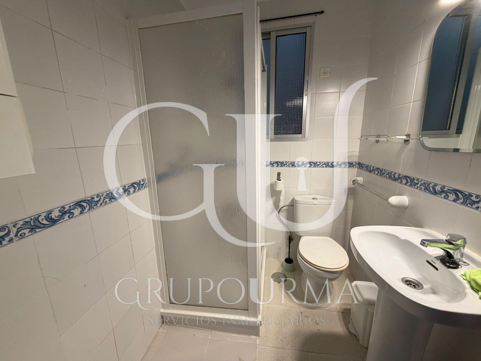 ¡ESTUPENDO PISO EN VENTA EN EL CORAZON DE TRIANA!