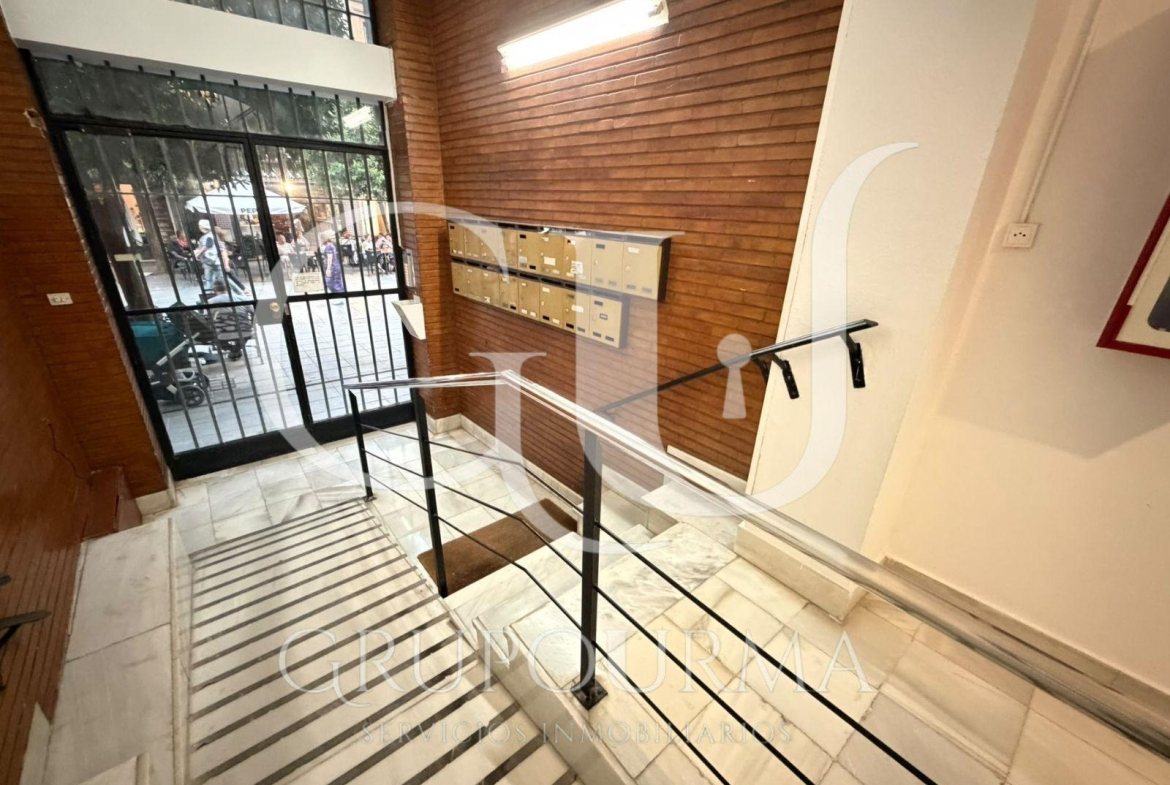 ¡ESTUPENDO PISO EN VENTA EN EL CORAZON DE TRIANA!