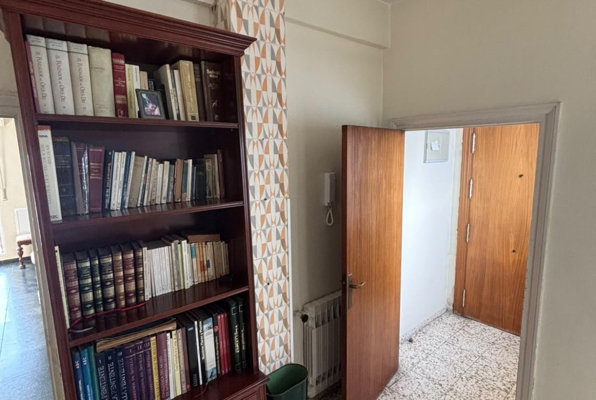 ¡GRUPO URMA OFRECE ESTA MAGNÍFICA VIVIENDA DE 255 M² EN CALLE ZARAGOZA, UNA DE LAS UBICACIONES MÁS PRIVILEGIADAS DE SEVILLA!