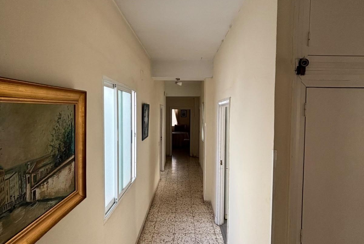 ¡GRUPO URMA OFRECE ESTA MAGNÍFICA VIVIENDA DE 255 M² EN CALLE ZARAGOZA, UNA DE LAS UBICACIONES MÁS PRIVILEGIADAS DE SEVILLA!