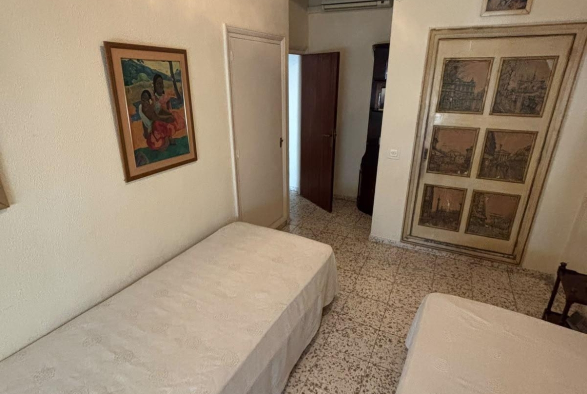 ¡GRUPO URMA OFRECE ESTA MAGNÍFICA VIVIENDA DE 255 M² EN CALLE ZARAGOZA, UNA DE LAS UBICACIONES MÁS PRIVILEGIADAS DE SEVILLA!