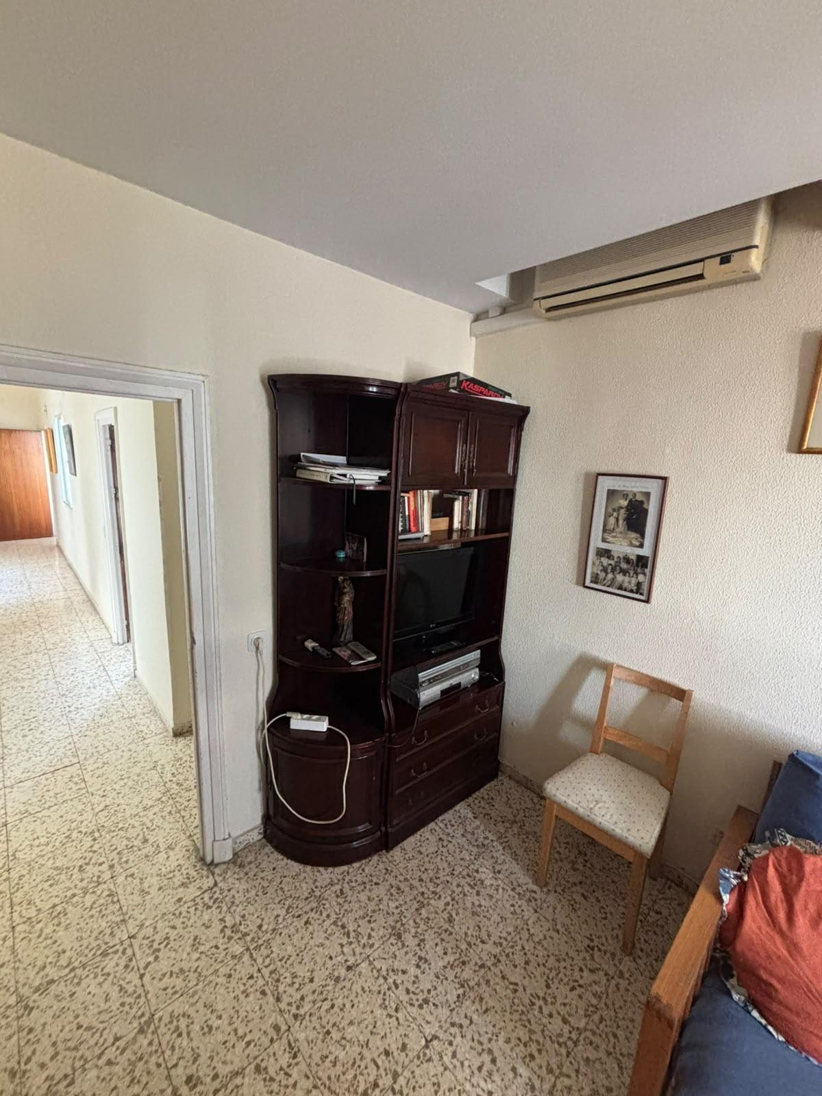¡GRUPO URMA OFRECE ESTA MAGNÍFICA VIVIENDA DE 255 M² EN CALLE ZARAGOZA, UNA DE LAS UBICACIONES MÁS PRIVILEGIADAS DE SEVILLA!