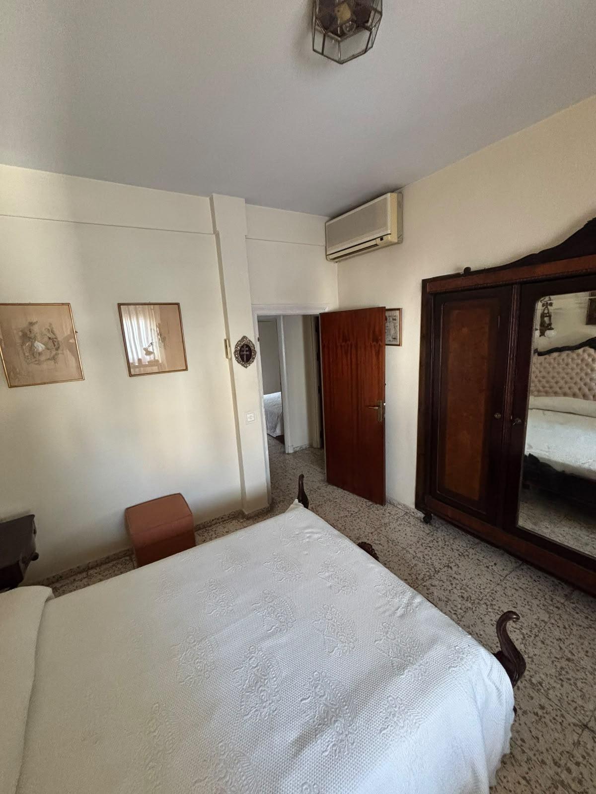 ¡GRUPO URMA OFRECE ESTA MAGNÍFICA VIVIENDA DE 255 M² EN CALLE ZARAGOZA, UNA DE LAS UBICACIONES MÁS PRIVILEGIADAS DE SEVILLA!