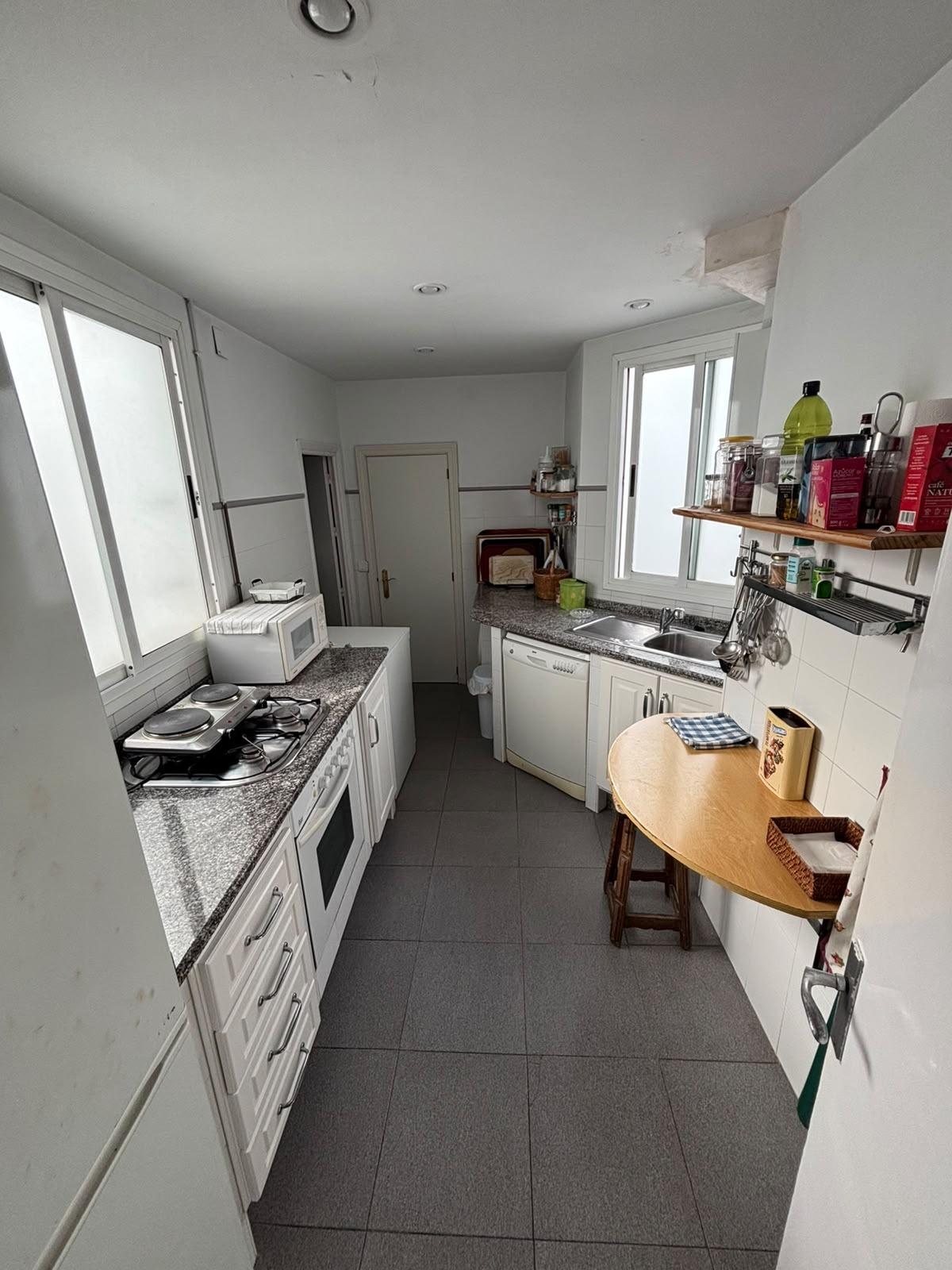 ¡GRUPO URMA OFRECE ESTA MAGNÍFICA VIVIENDA DE 255 M² EN CALLE ZARAGOZA, UNA DE LAS UBICACIONES MÁS PRIVILEGIADAS DE SEVILLA!