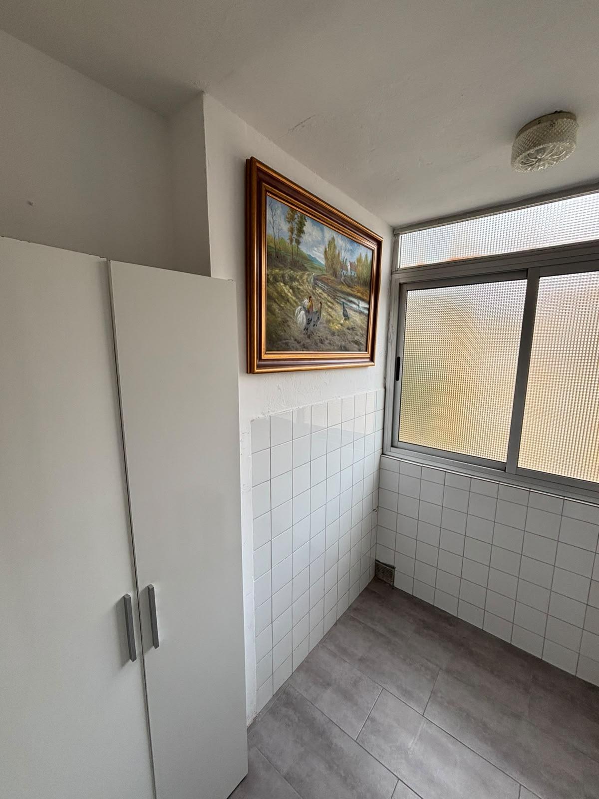 ¡SE ALQUILAN 2 ESTUPENDAS HABITACIONES EN CALLE URQUIZA – ZONA SANTA JUSTA!